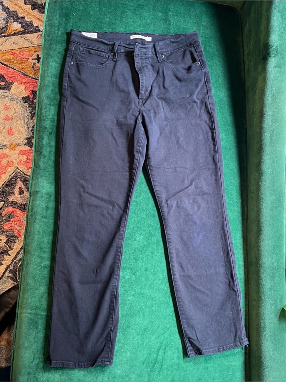 Levis 724 high-rise straight 33" waist